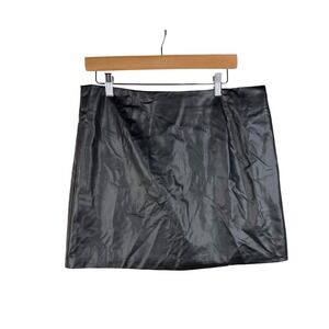 New Cotton On Vegan Leather Mini Skirt size XL‎ Black